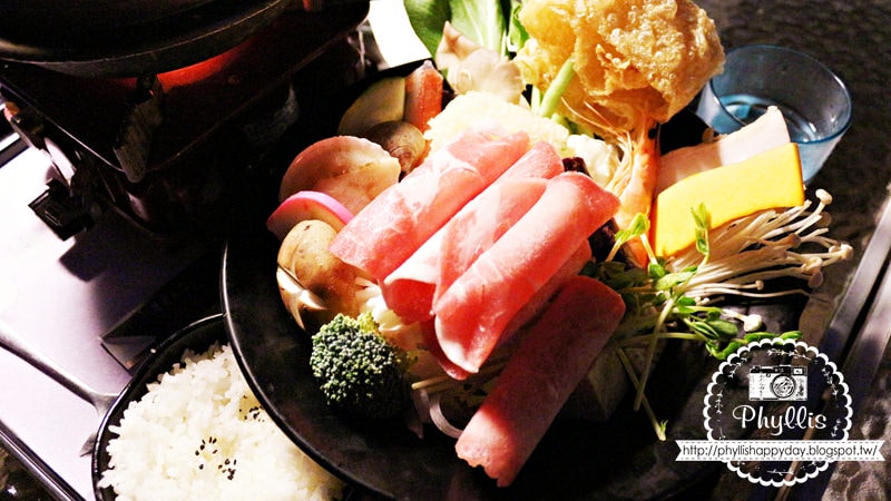 【南投星月天空夜景景觀餐廳】餐點評價｜南投夜景美食推薦、菜單價格與用餐心得