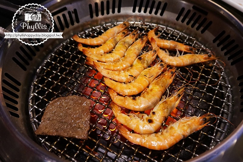 【色鼎燒肉】雲林斗六吃到飽燒烤餐廳｜無煙炭火燒肉｜斗六燒肉餐廳推薦｜斗六美食｜雲林美食