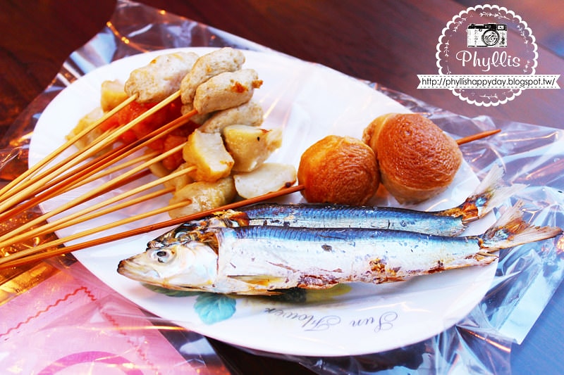 【協進國小後門兩元黑輪店】孔廟商圈美食｜台南特色小吃｜感受濃濃復古風情台灣味｜台南美食｜協進國小後門兩元黑輪店