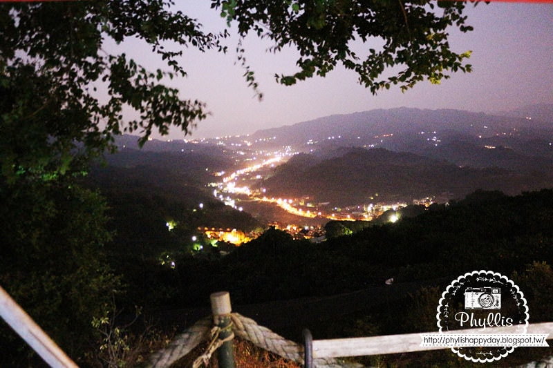 【領袖山莊】台中潭子夜景餐廳｜百萬夜景盡收眼底｜浪漫指數升溫｜情侶約會餐廳首選｜台中夜景餐廳
