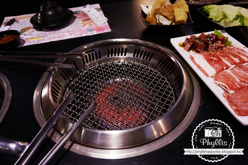 【色鼎燒肉】雲林斗六吃到飽燒烤餐廳｜無煙炭火燒肉｜斗六燒肉餐廳推薦｜斗六美食｜雲林美食