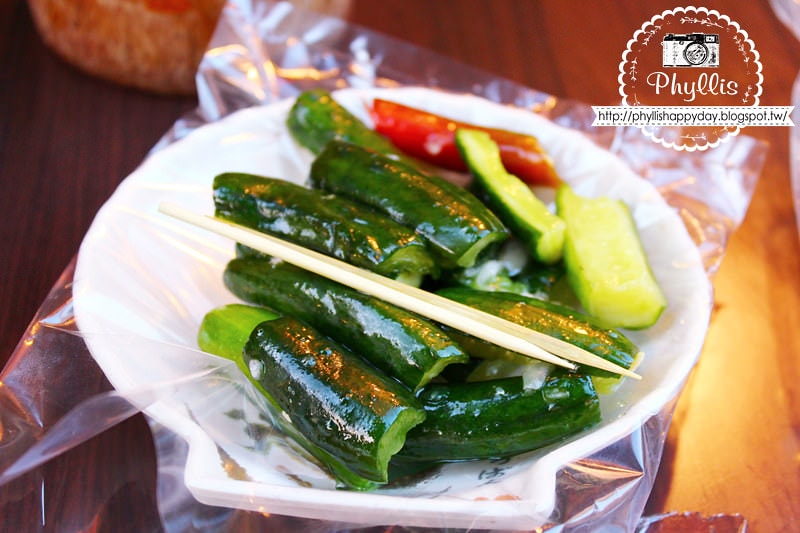 【協進國小後門兩元黑輪店】孔廟商圈美食｜台南特色小吃｜感受濃濃復古風情台灣味｜台南美食｜協進國小後門兩元黑輪店