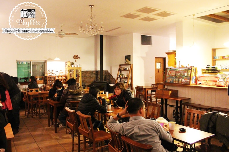 【MITAKA 3e CAFE】浪漫夜景餐廳｜沙鹿夜景餐廳｜沙鹿景觀餐廳｜沙鹿約會餐廳｜森林咖啡｜夕陽夜景｜台中超強夜景餐廳