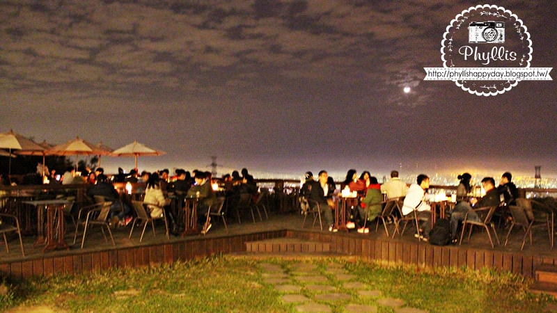 【MITAKA 3e CAFE】浪漫夜景餐廳｜沙鹿夜景餐廳｜沙鹿景觀餐廳｜沙鹿約會餐廳｜森林咖啡｜夕陽夜景｜台中超強夜景餐廳