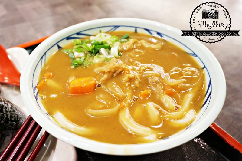 【丸龜製麵（新光三越中港店）】 新光三越美食街必吃｜超乎想像的喜歡與驚豔｜台中烏龍麵推薦｜讚岐釜揚げうどん