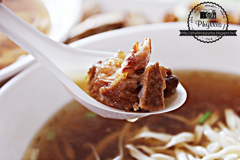 【竹崎外省麵】嘉義美食｜純樸外省麵食風味｜份量爆炸多又便宜｜滷味種類多超涮嘴｜嘉義必吃｜嘉義小吃