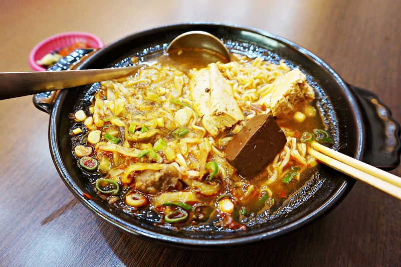 【台北江麻辣臭豆腐 (后里店)】平價美味選擇多｜辣度自由調整｜后里小吃｜后里麻辣臭豆腐｜后里美食