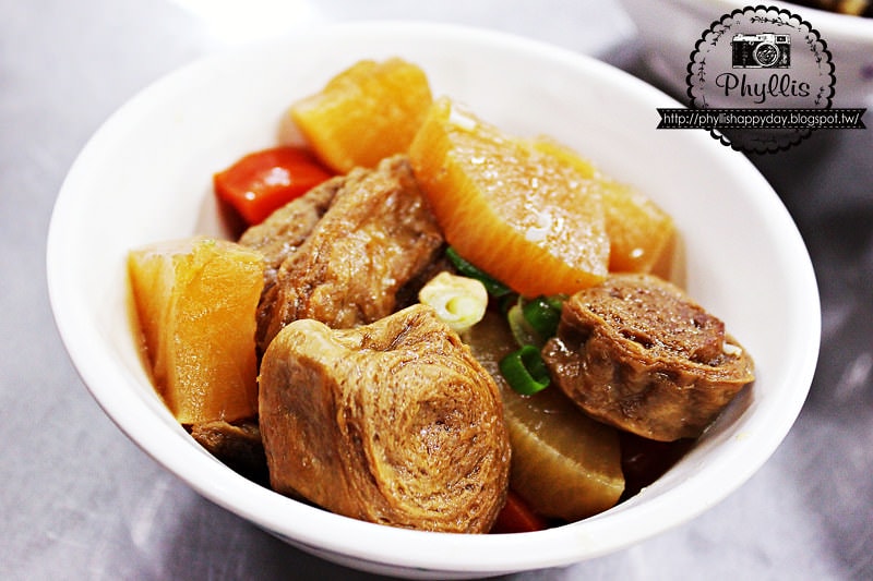 【李海魯肉飯】台中第二市場美食｜台中古早味美食｜飄香半世紀的魯肉飯｜台中滷肉飯｜台中美食｜台中小吃