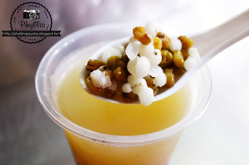 【阿嬤綠豆薏仁湯】大甲蔣公夜市裡的古早味溫暖系小攤｜大甲美食推薦｜蔣公夜市美食｜涼夏古早味
