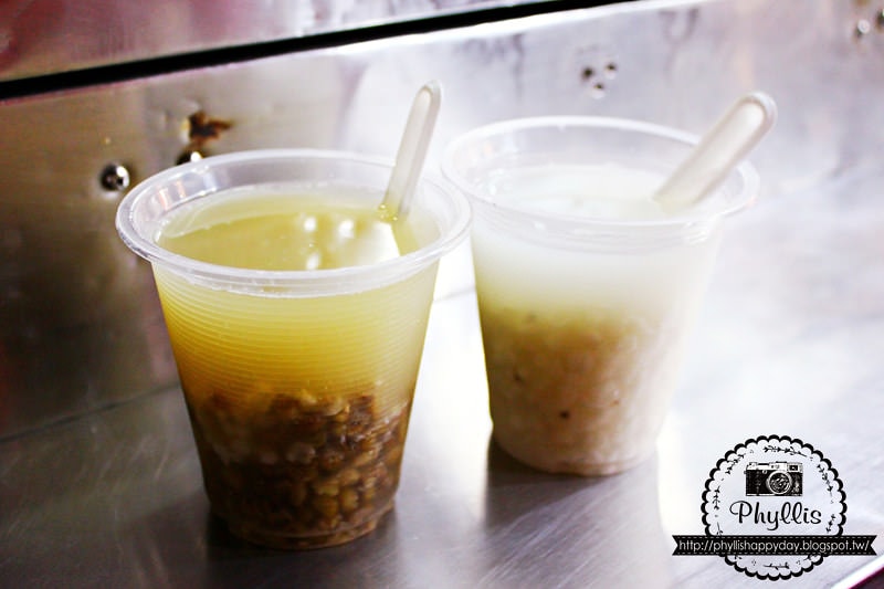 【阿嬤綠豆薏仁湯】大甲蔣公夜市裡的古早味溫暖系小攤｜大甲美食推薦｜蔣公夜市美食｜涼夏古早味