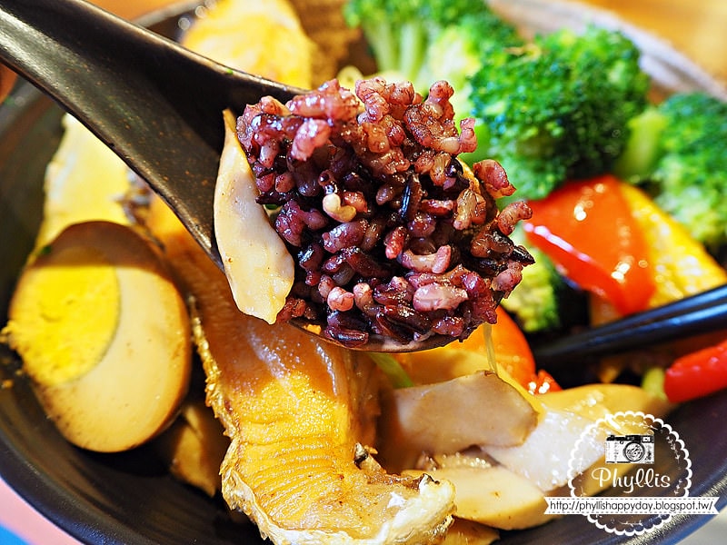 【Art Lynn 無己之凡 (台中店)】特色養生餐廳｜原型食材｜外食族健康新選擇｜台中低脂餐盒推薦｜台中美食