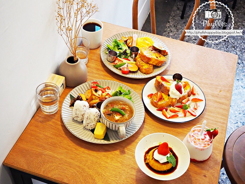 【小家山食 Homey Café & Meal】台中早午餐｜老宅咖啡廳｜日系文青風格｜溫暖系早午餐推薦｜台中西區餐廳｜台中美食