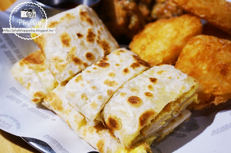 【肉Sandwich (中豐總店)】中壢早午餐｜肉三明治｜裝潢美氣氛佳｜聽說老闆超帥｜中壢美食