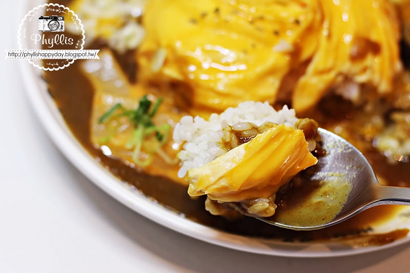 【Home28咖哩 (大隆店)】味覺與視覺雙重享受的美味咖哩飯｜台中美食｜評價破千的咖哩飯｜台中咖哩飯｜咖哩控必朝聖｜台中美食
