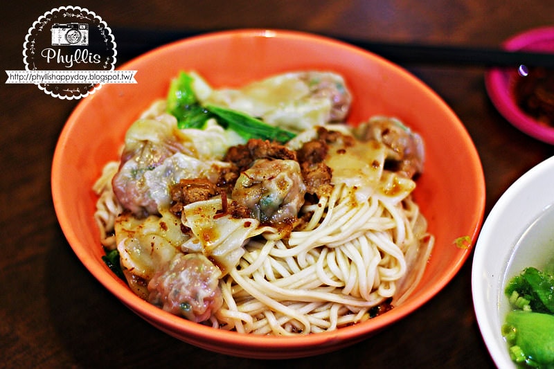 【德利麵食館】台中火車站美食｜繼光街美食｜經營30餘年麵食館｜銅板價吃飽飽｜台中麵店｜台中在地小吃｜台中美食