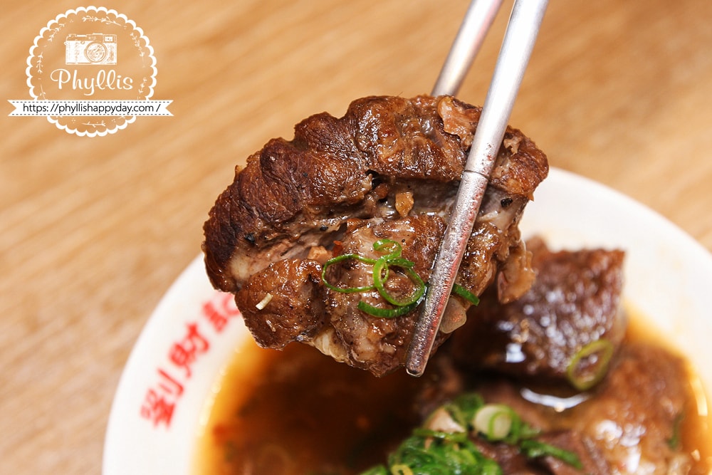 劉財記香滷牛腱｜滷製入味 軟嫩麻辣的龍潭隱藏版美食