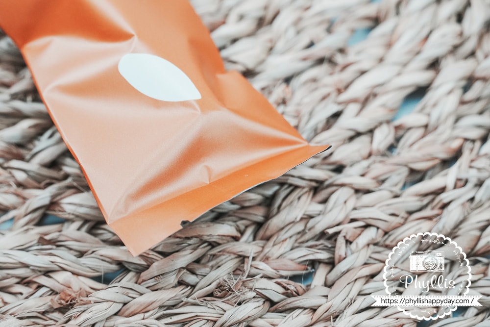 【蛋白工坊-法芙娜巧克力蛋白捲】開箱|給不愛甜的人,一款真的耐吃、不膩口的巧克力甜點 - 第9張圖 【蛋白工坊-法芙娜巧克力蛋白捲】開箱|給不愛甜的人,一款真的耐吃、不膩口的巧克力甜點