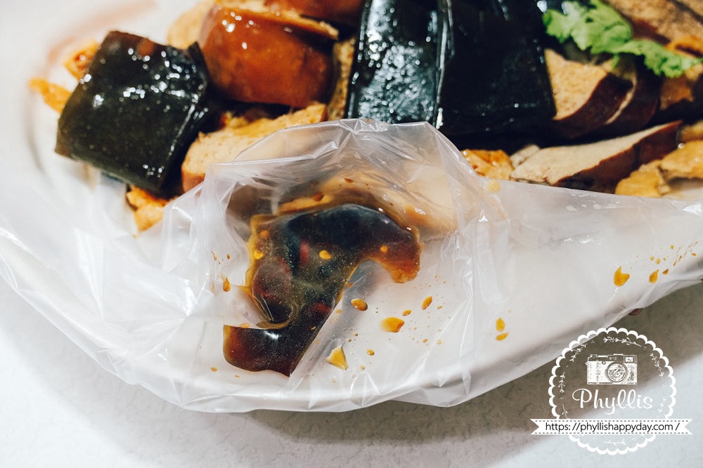 黃大目豆干，招牌辣醬