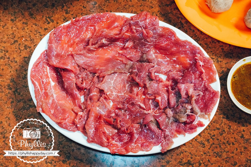 新竹西市汕頭館新鮮溫體牛肉沙茶火鍋