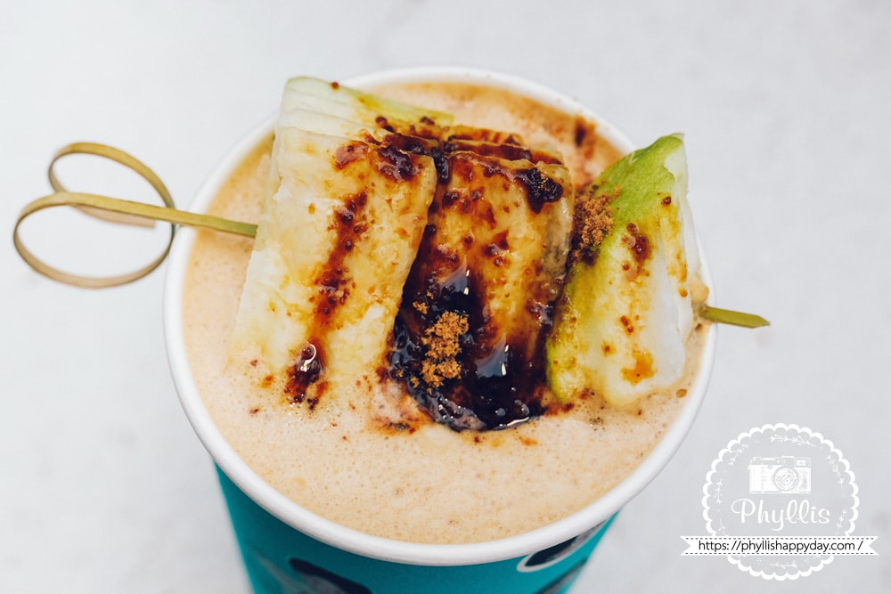 barista-ray-芭樂咖啡特寫，新鮮果肉與冰咖啡完美交融的夏日飲品