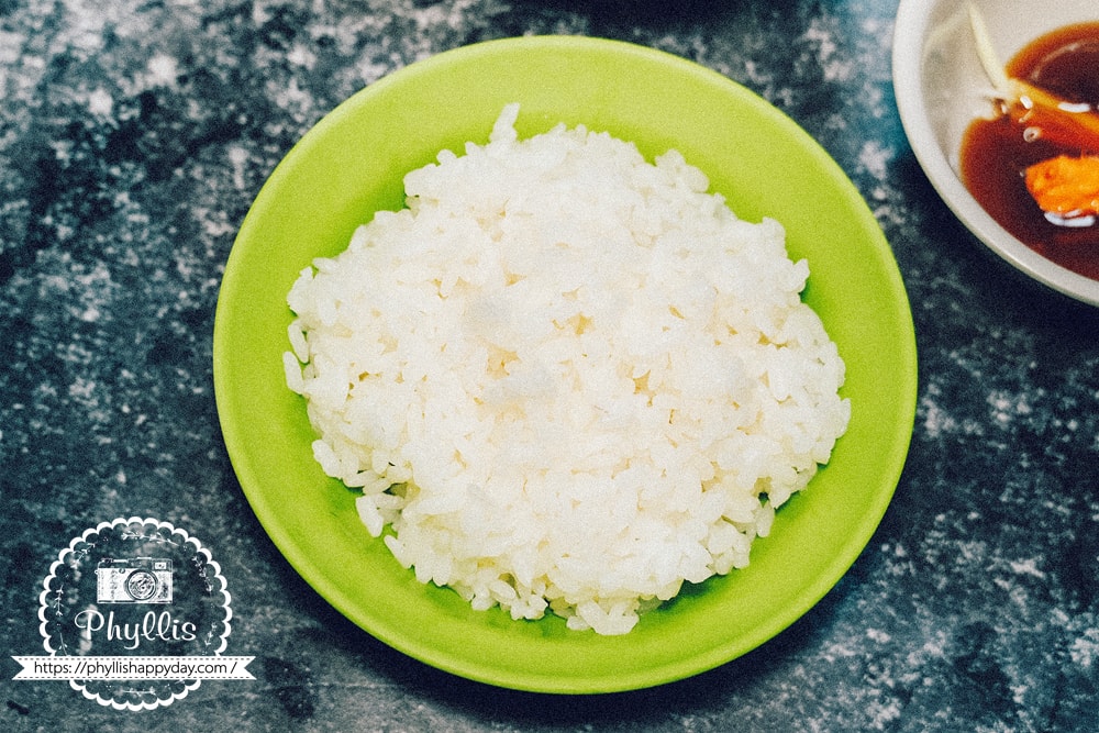 台南西羅殿牛肉湯附飯組合｜經典台南早餐搭配首選