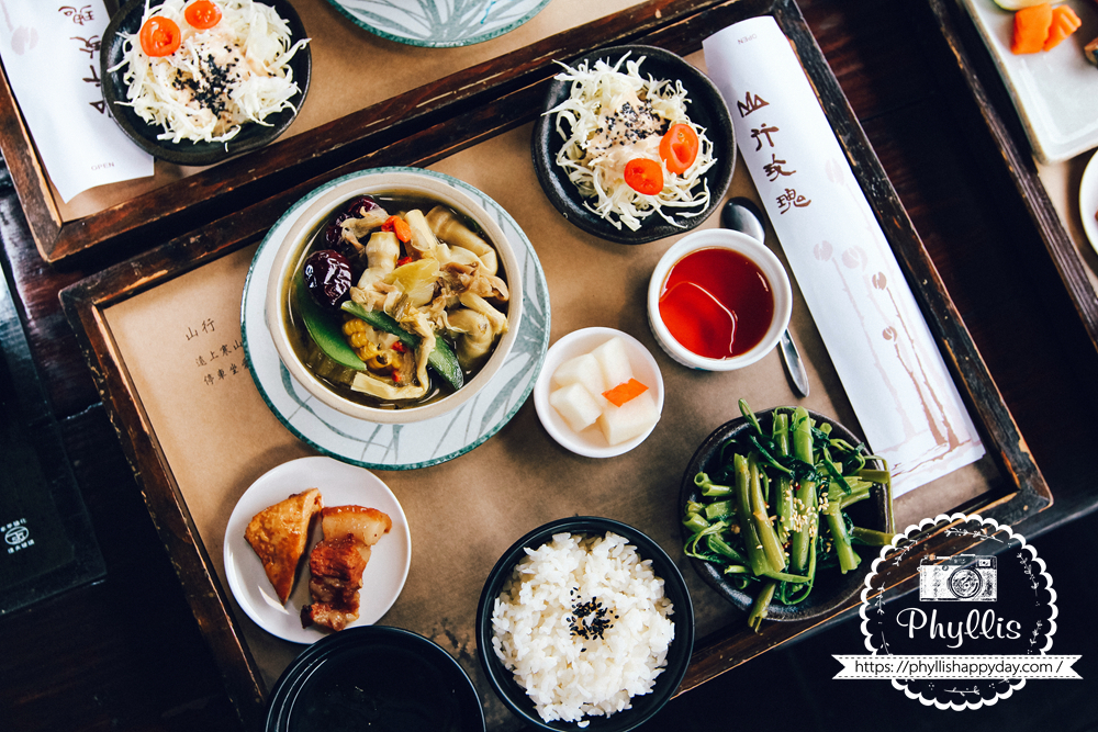 山行玫瑰景觀咖啡純素料理推薦－福菜素燒蔗苗｜苗栗南庄素食餐廳健康首選