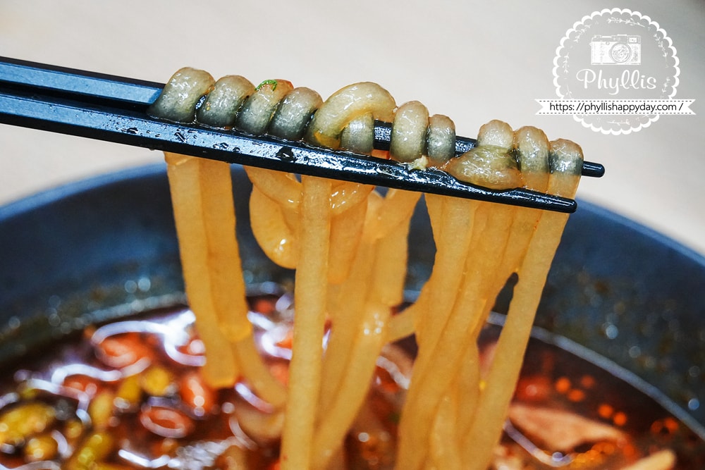 【川之香酸辣粉】龍潭中興路四川料理食記|平價家常風味,主打酸辣粉與麵食料理 - 第17張圖