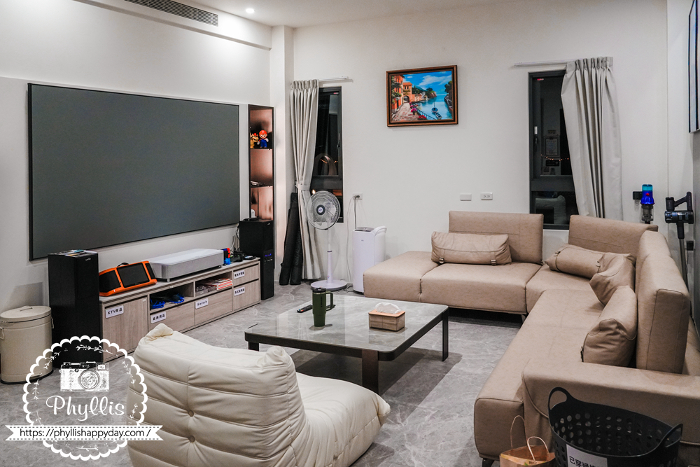 dongshan kangzhuang bnb 客廳寬敞舒適，是多人入住的理想空間