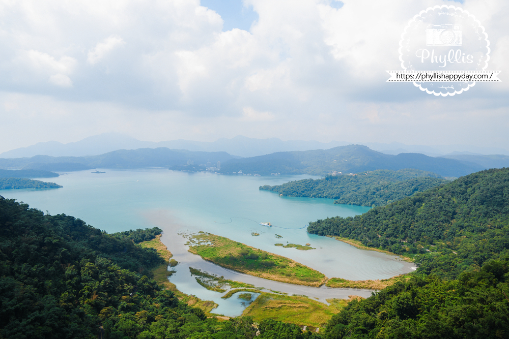 淺山民宿 Rolling Hills 位於南投埔里，開車30分鐘內可抵達日月潭，是遊玩日月潭與埔里的優質住宿選擇。