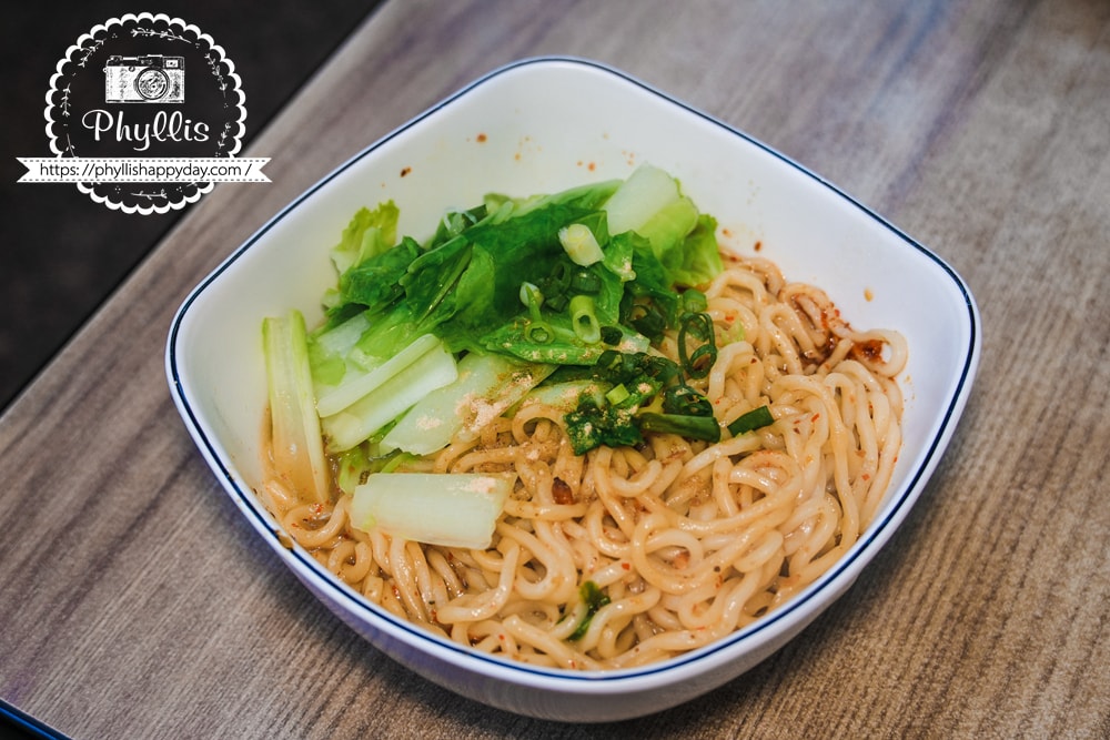 【大仁鍋貼】埔里在地人深夜最想念的味道|越晚越多人排隊的金黃酥脆鍋貼,平價又滿足的宵夜首選 - 第9張圖