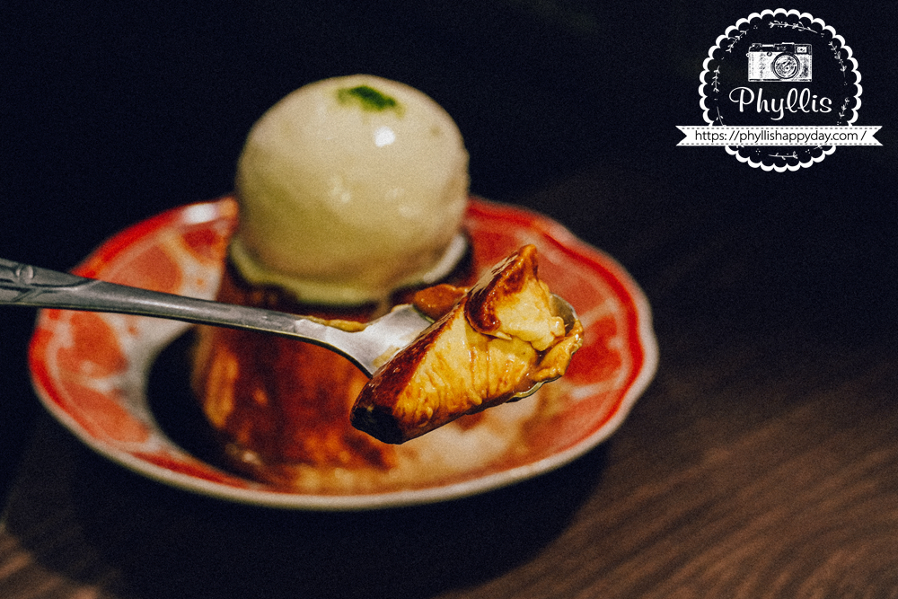【咚窩蕊喫茶店】台南人瘋傳的神級布丁就在這!深夜限定甜點|可愛復古氛圍讓人一吃就愛上,越夜越有甜蜜滋味的永福路巷弄咖啡廳 - 第17張圖