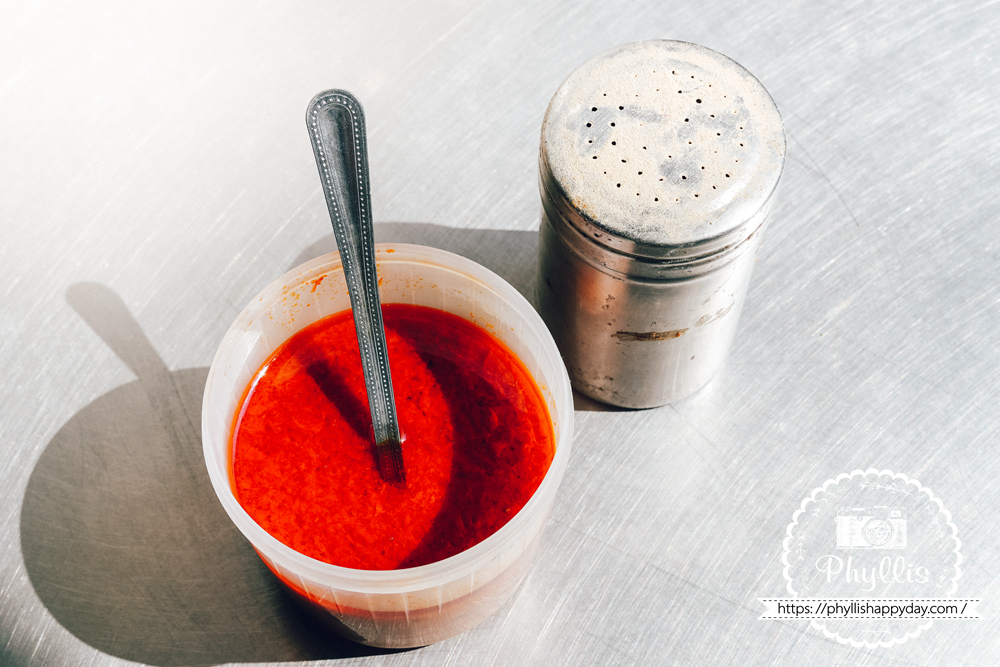 【嘉家樂肉丸-大甲店】蔣公路夜市的排隊肉圓50年老店｜酥炸與Q彈蒸肉丸都必點｜大甲鎮瀾宮周邊人氣必訪美食