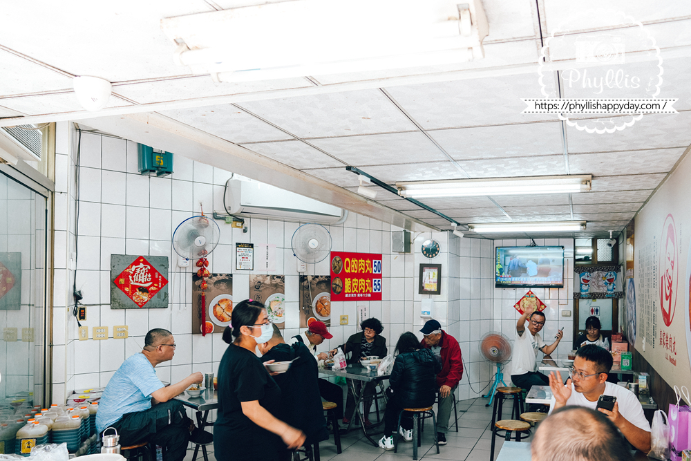 【嘉家樂肉丸-大甲店】蔣公路夜市的排隊肉圓50年老店｜酥炸與Q彈蒸肉丸都必點｜大甲鎮瀾宮周邊人氣必訪美食