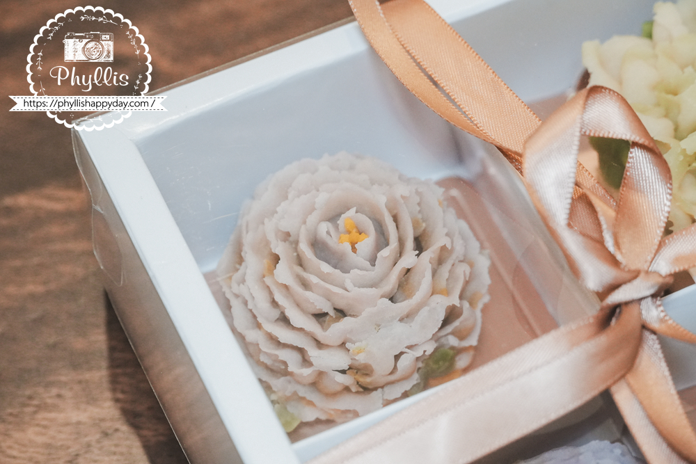 【茉莉花園Café – 手工裱花甜點禮盒】一開箱就戀愛的精品級甜點.每一朵都是可食用的花朵.一年四季都適合的質感送禮首選 - 第7張圖