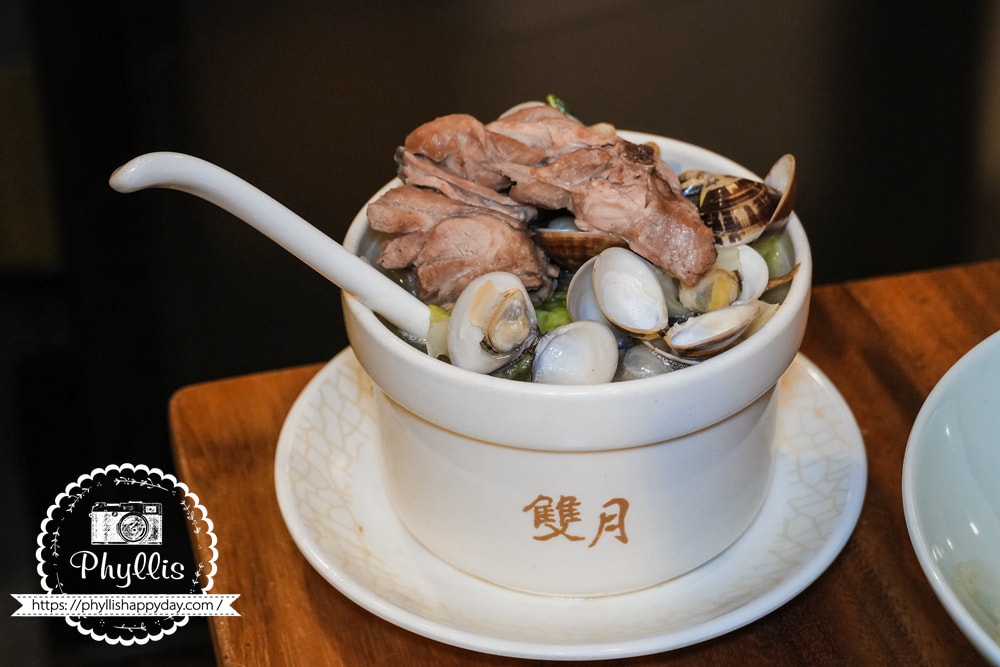 【雙月食品社-北投店】米其林必比登品牌北投美食推薦，雞湯拌麵小菜都好吃，難怪用餐時間內用外帶全客滿