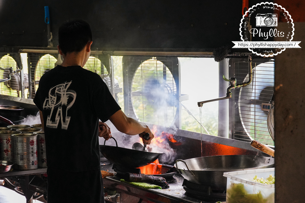 【宜蘭望龍埤鵝肉攤】藏在山中民宅的超人氣鵝肉小吃,20元白飯、鵝湯、炒米粉無限吃,在地老饕才知道的員山美食 - 第12張圖 【宜蘭望龍埤鵝肉攤】藏在山中民宅的超人氣鵝肉小吃,20元白飯、鵝湯、炒米粉無限吃,在地老饕才知道的員山美食