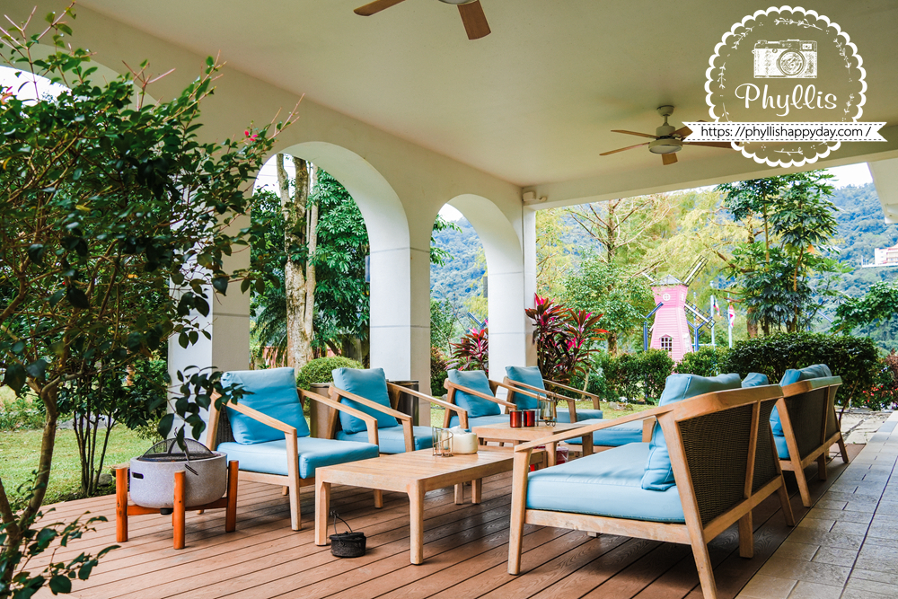 【湖畔莊園】冬山梅花湖旁的質感親子、寵物民宿|從大廳到早餐都充滿溫度,走路2分鐘就到湖邊的療癒旅程 - 第5張圖 湖畔莊園步行兩分鐘即可抵達梅花湖,是想散步、賞景、親子旅行的完美住宿地點