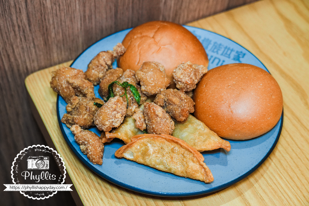 【貴族世家mini-龍潭大池店】｜龍潭新開幕精緻系吃到飽！299元起牛排 + 誠意自助吧：大份量水果、雞湯炸物披薩、環境漂亮好停車，旁邊就有停車場