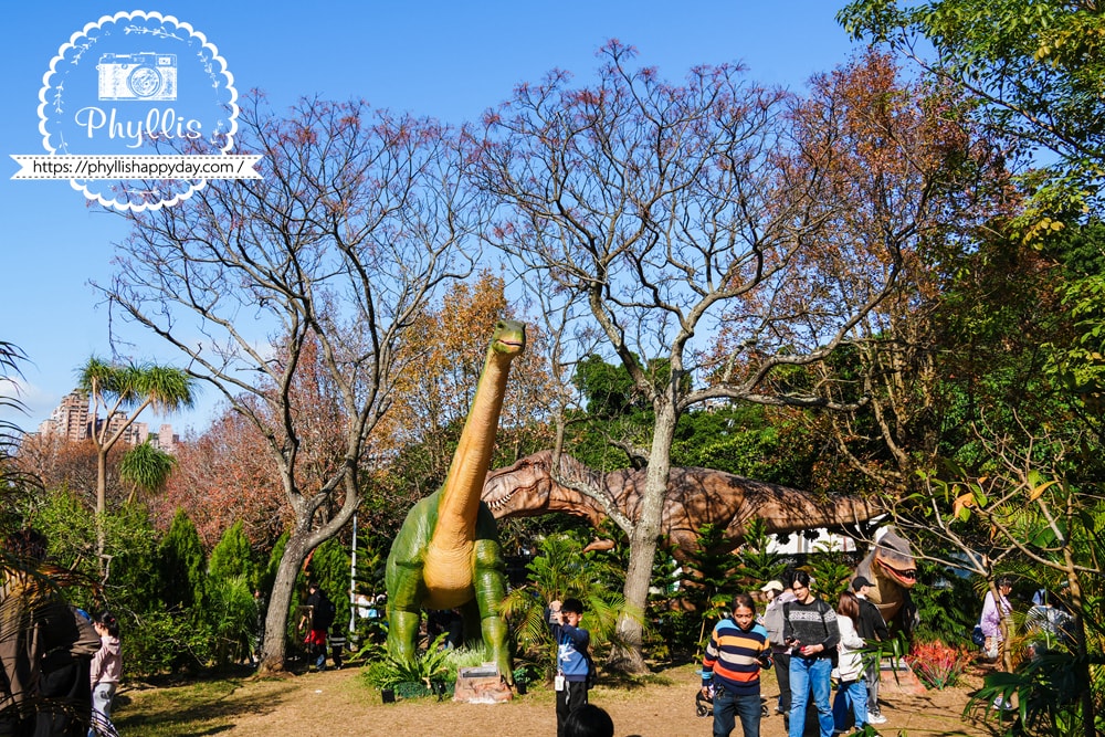 【恐龍大復活-關渡探險樂園】台北親子恐龍展實逛分享:70+會動大型恐龍超好拍,小朋友整場尖叫超喜歡 - 第9張圖 【恐龍大復活-關渡探險樂園】台北親子恐龍展實逛分享:70+會動大型恐龍超好拍,小朋友整場尖叫超喜歡