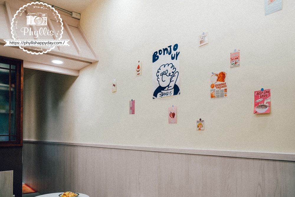 桃園龍潭阿姆阿姆早餐店牆面吐司主題可愛小海報設計