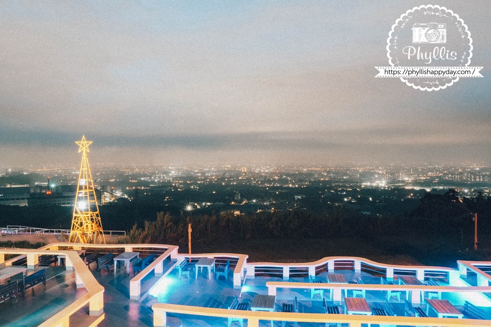 白圍牆地中海景觀咖啡餐廳戶外夜景｜龍潭浪漫景觀餐廳推薦