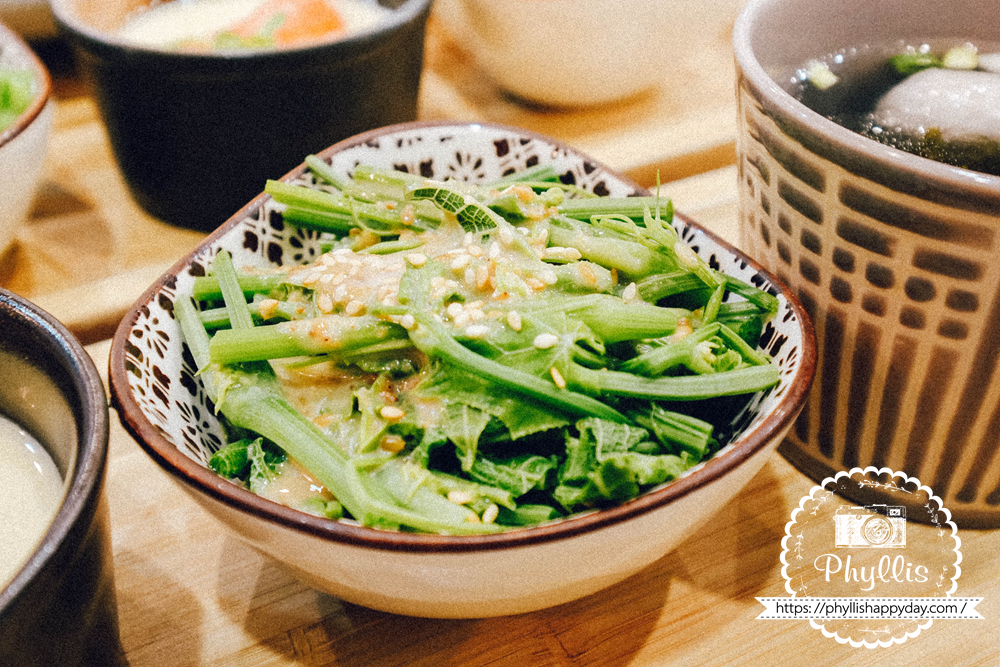 許許 Hsu Hsu 台式定食小菜，桃園龍潭餐廳主餐搭配的清爽配菜與套餐內容