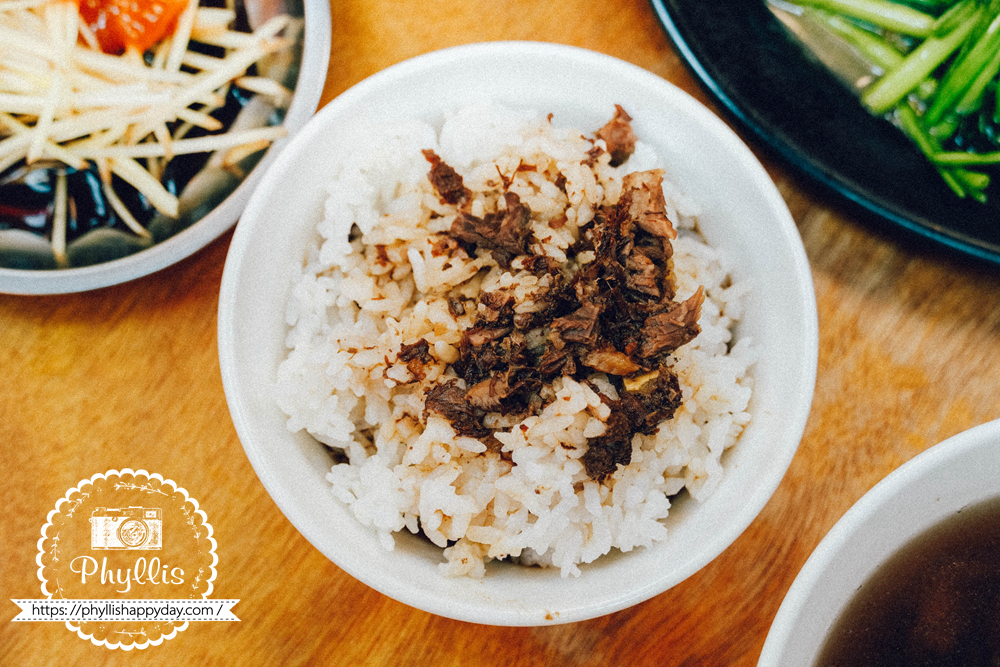 阿蓮牛肉湯台南公園店牛肉燥飯，台南中西區公園路人氣必點主食之一