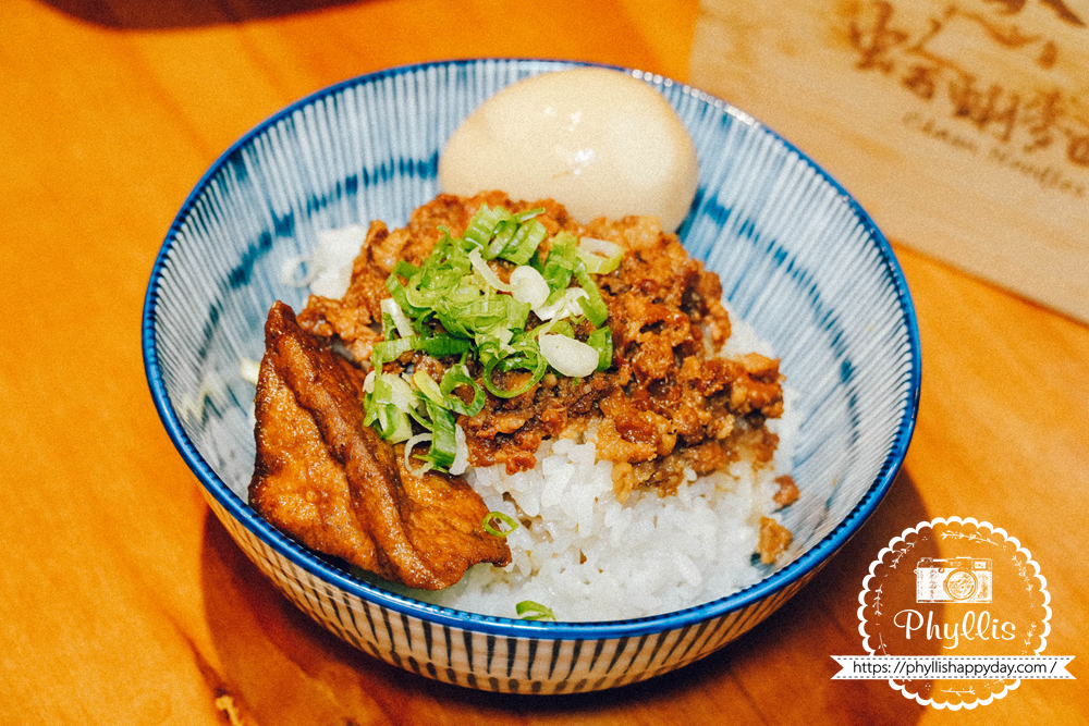 一念蛤蜊麵招牌肉燥飯，桃園中壢廣州路蛤蜊麵店必點飯類